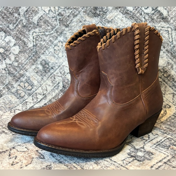 Shyanne Shoes - NWOT Shyanne Womens Sawyer Dolly Terra Brown Western Leather Ankle Boots Size 8B